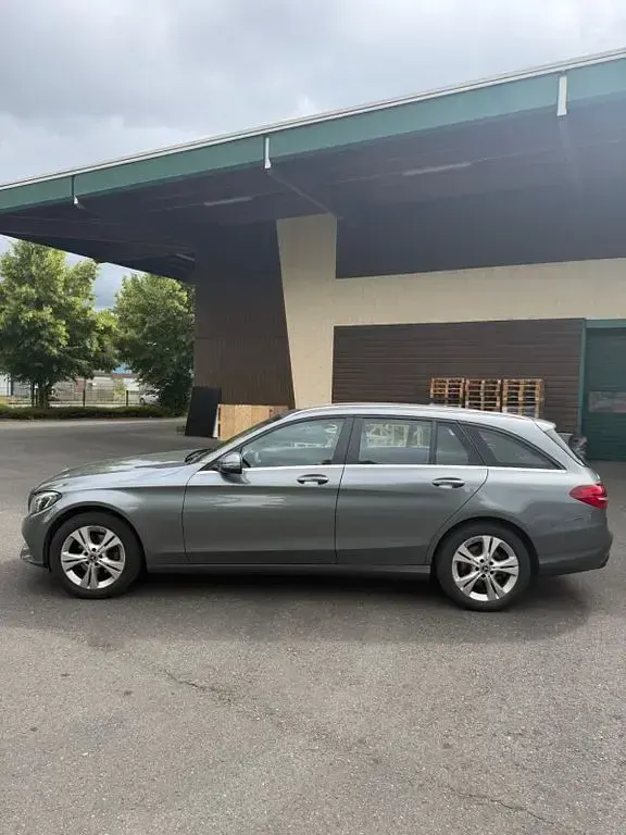 Gebraucht Mercedes C220 170 PS (125 kW) 2016 Grau Kombi