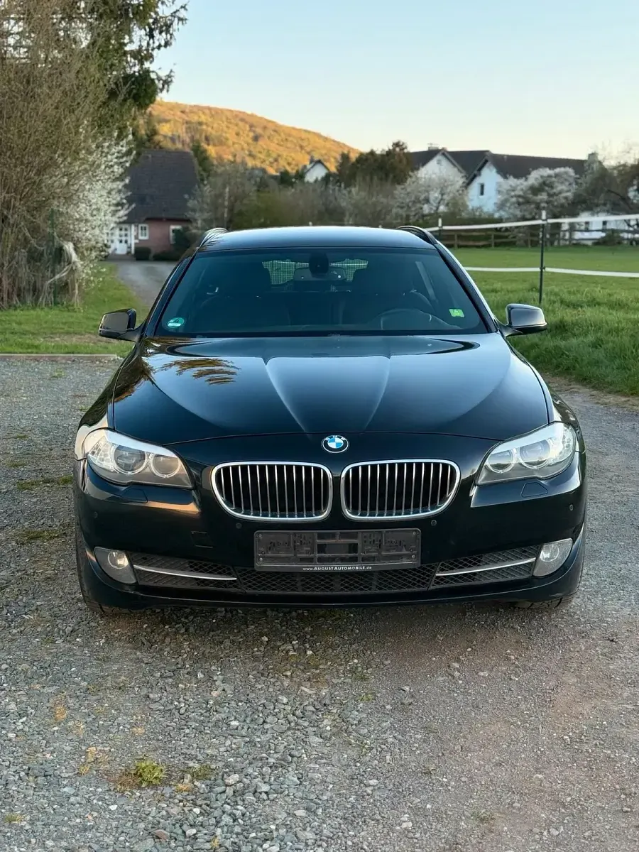 Second-hand BMW 520 177 CP (130 kW) 2011 Negru Break