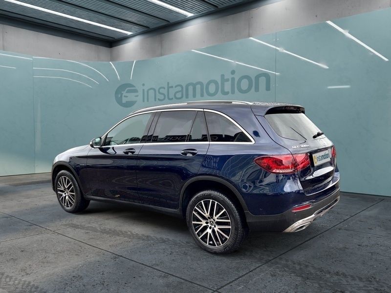 Gebraucht Mercedes GLC300e 211 PS (155 kW) 2020 Blau SUV