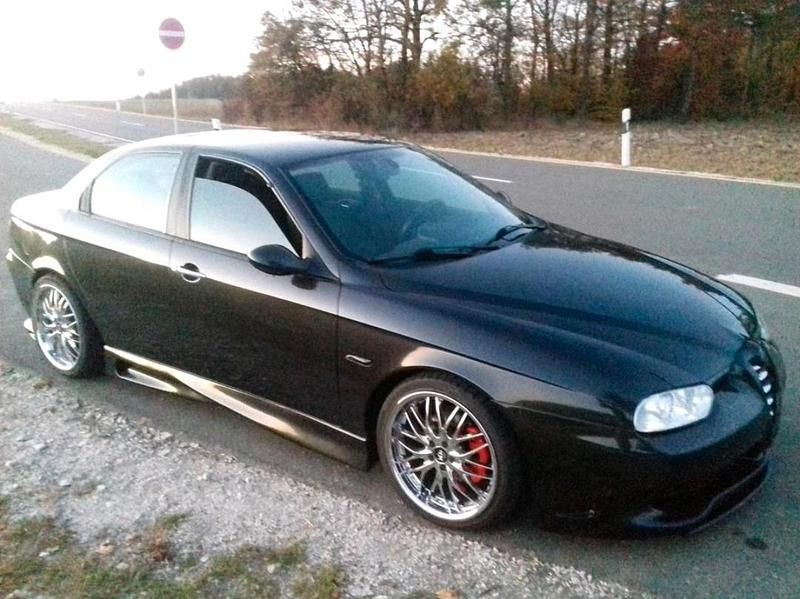 Schwarz Gebraucht 2002 Alfa Romeo 156 Limousine | 11.500 € - Bild 1/4