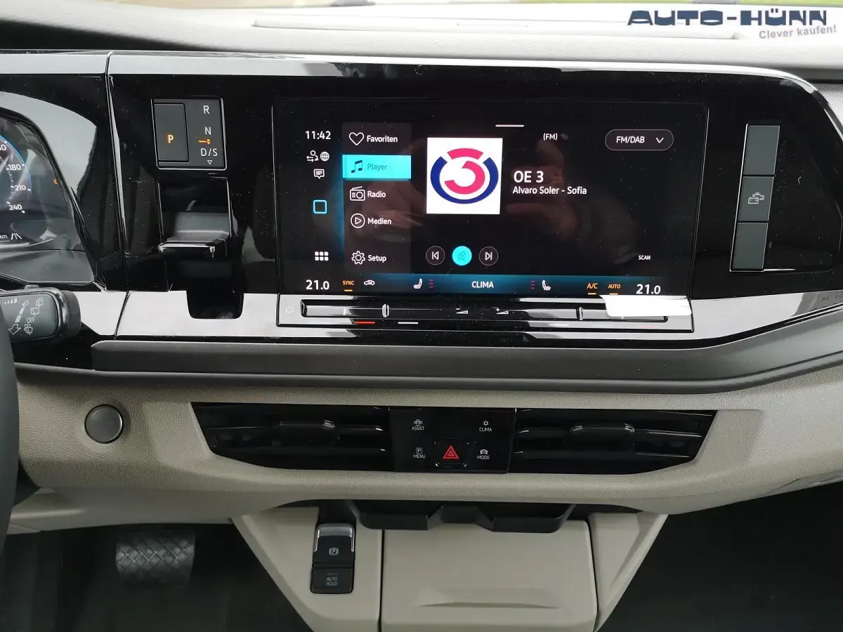 Neu VW California Beach 150 PS (110 kW) 2026 Copperbronze metallic Van