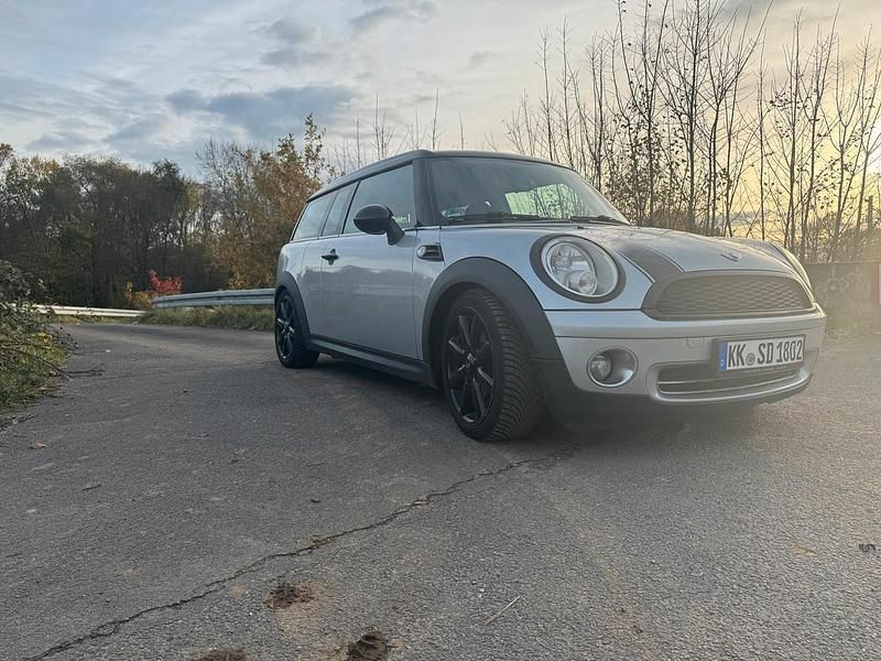 Silber Gebraucht 2008 Mini Cooper Clubman Kombi | 4.000 € (Fairer Preis) - Bild 1/4