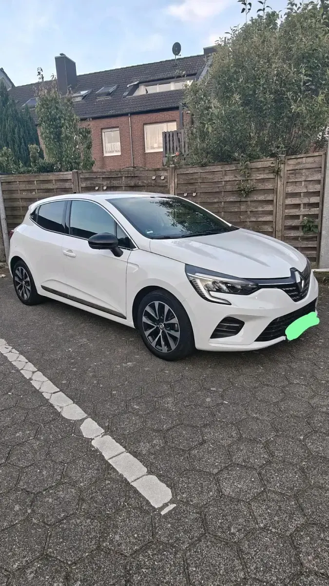 Gebraucht Renault Clio Techno 91 PS (66 kW) 2022 Kleinwagen