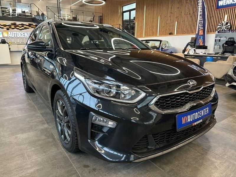 Gebraucht Kia Ceed Edition 7 116 PS (85 kW) 2019 Black pearl (metallic) Kleinwagen