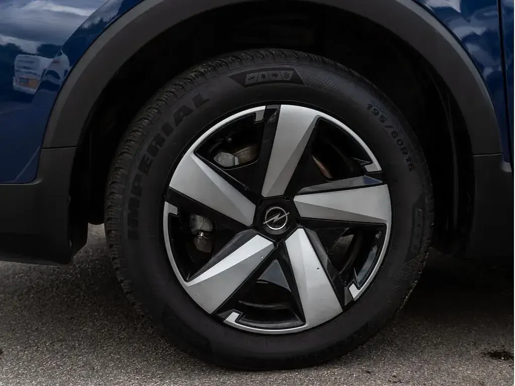 Gebraucht Opel Crossland Enjoy 131 PS (96 kW) 2023 Blau SUV
