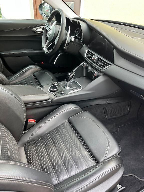 Gebraucht Alfa Romeo Giulia Veloce 280 PS (205 kW) 2018 Schwarz Limousine