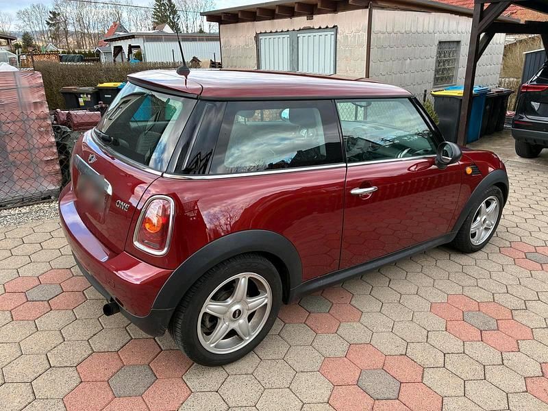Gebraucht Mini ONE 95 PS (69 kW) 2009 Rot Kleinwagen