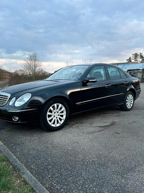 Second-hand Mercedes E280 231 CP (169 kW) 2006 Negru Berlinǎ