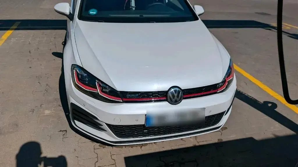Second-hand VW Golf VII Pro 230 CP (169 kW) 2017 Alb Berlinǎ