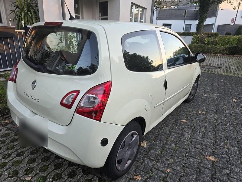 Usata Renault Twingo Liberty 75 CV (55 kW) 2012 Bianco Utilitaria