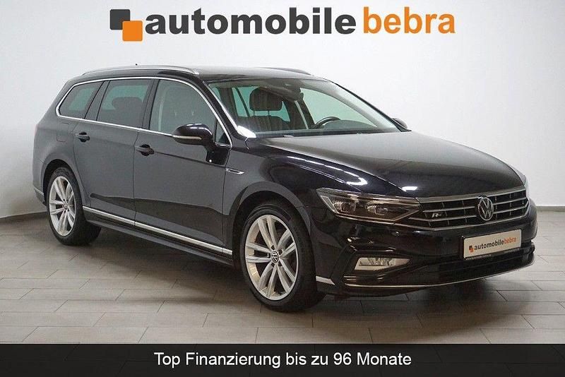 Gebraucht VW Passat R-line 150 PS (110 kW) 2023 Deep black Kombi