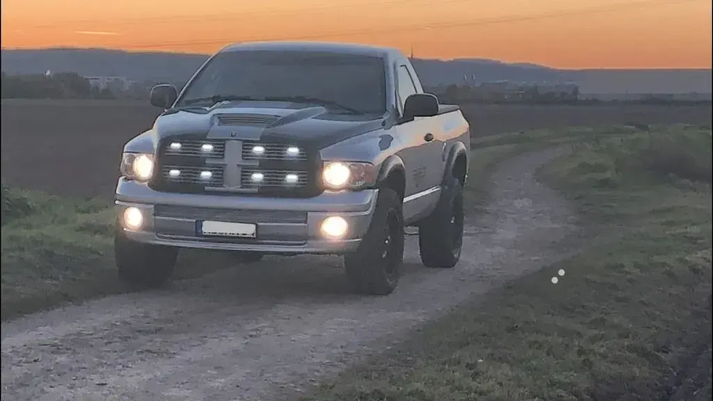 Second-hand Dodge Ram 345 CP (253 kW) 2007 Argintiu Pickup