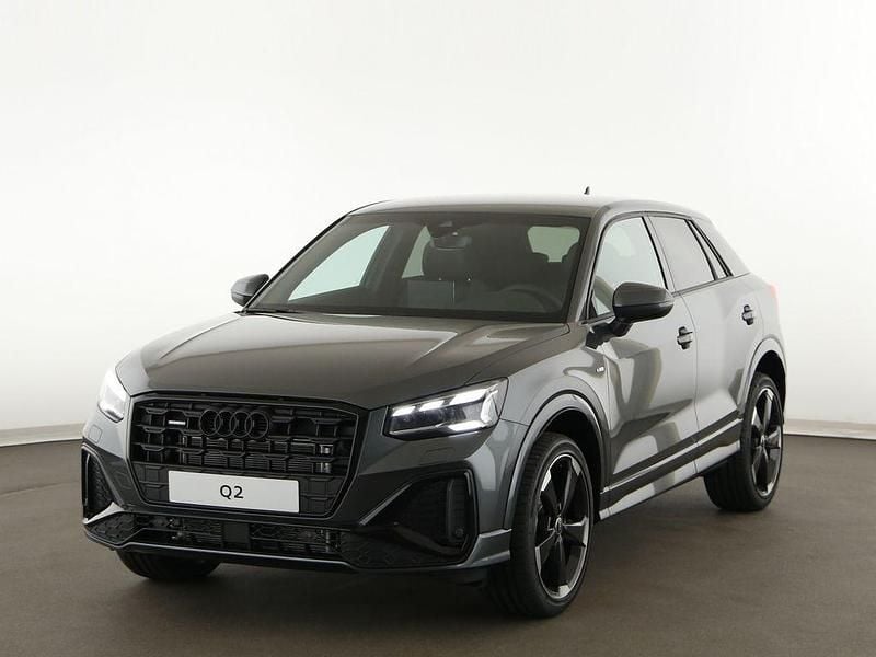 Neu Audi Q2 S-Line 190 PS (139 kW) 2025 Daytonagrau perleffekt SUV
