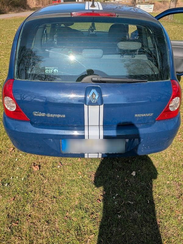 Gebraucht Renault Clio II 75 PS (55 kW) 2006 Blau Kleinwagen