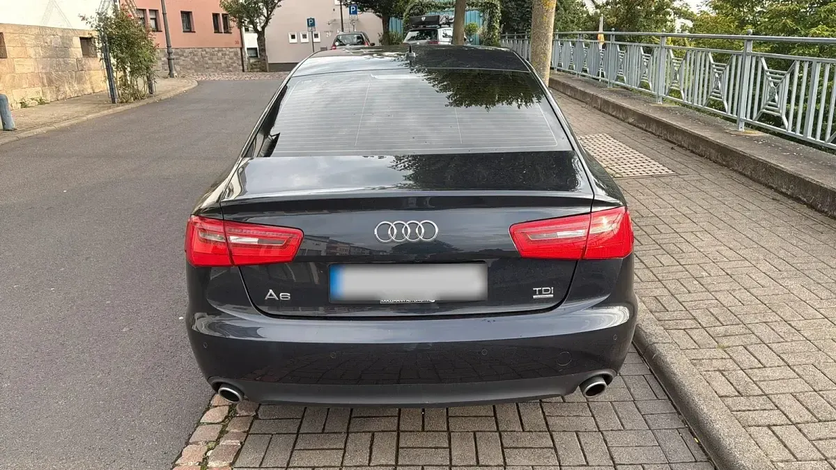 Gebraucht Audi A6 245 PS (180 kW) 2012 Blau Limousine
