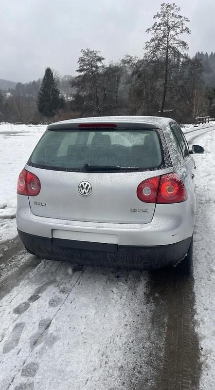 Gebraucht VW Golf V Comfortline 113 PS (83 kW) 2004 Silber Kleinwagen