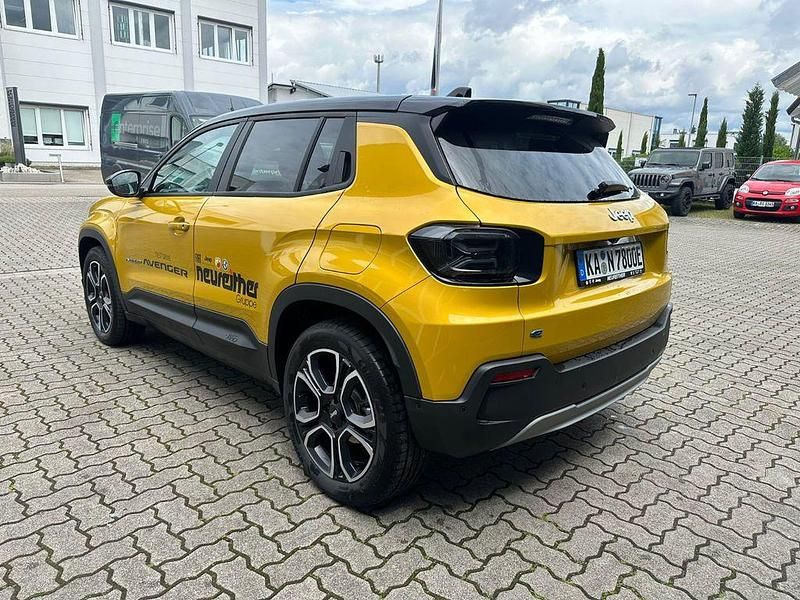 Gebraucht Jeep Avenger EV Summit 114 kW (156 PS) 2023 Gelb SUV