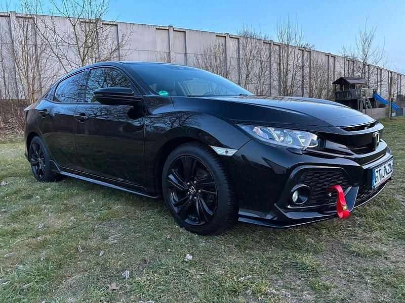 Schwarz Gebraucht 2019 Honda Civic Dynamic Limousine | 13.500 € (Fairer Preis) - Bild 1/4