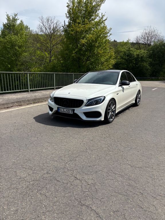 Weiß Gebraucht 2016 Mercedes C43 AMG AMG Limousine | 38.500 € - Bild 1/4