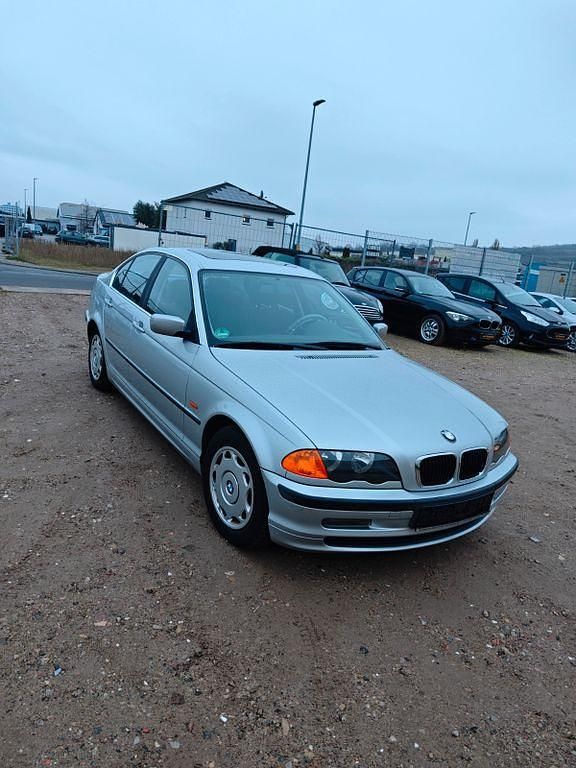 Silber Gebraucht 2000 BMW 320 Limousine | 2.499 € (Guter Preis) - Bild 1/4