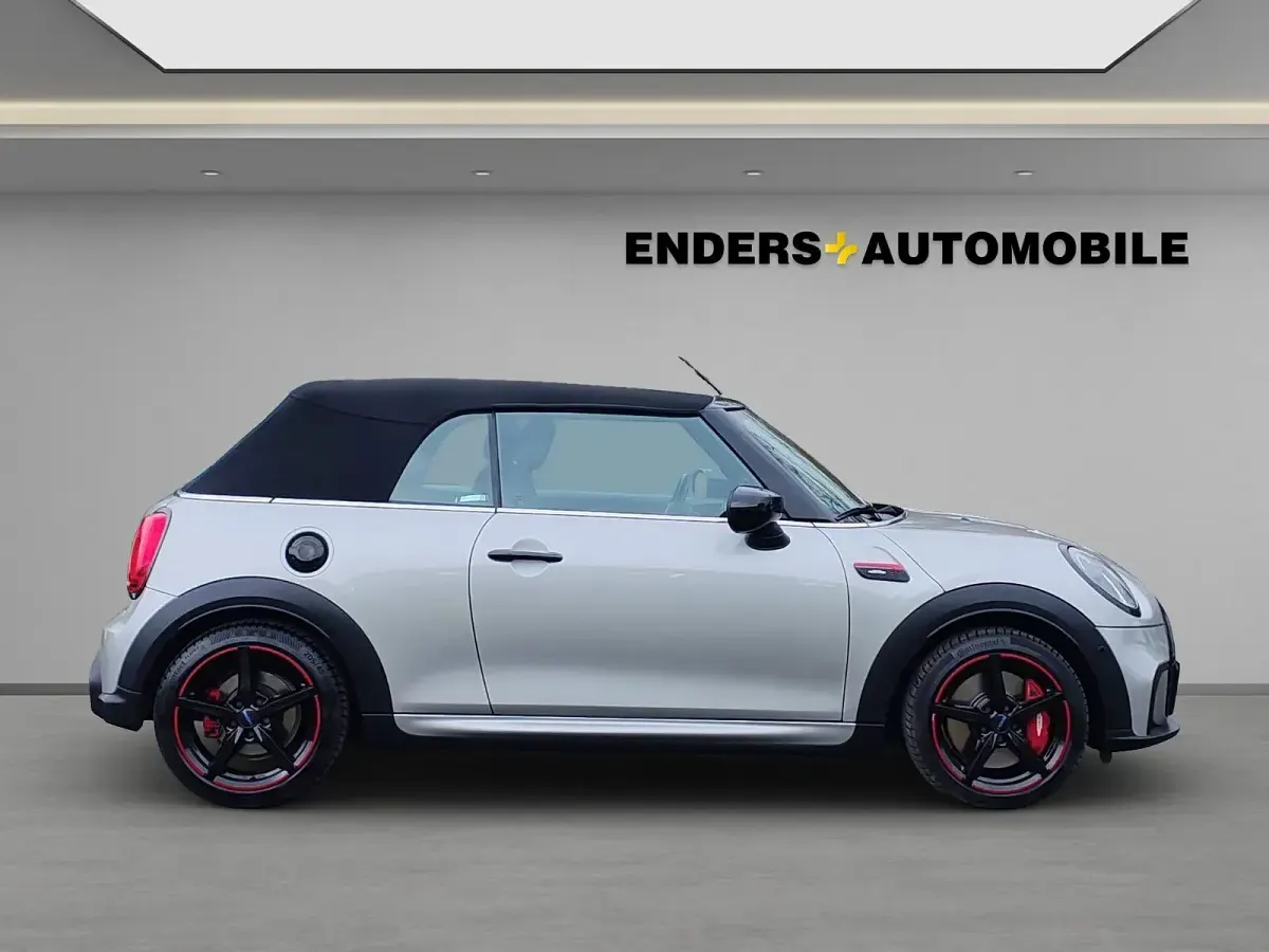 Gebraucht Mini John Cooper Works Cabriolet 231 PS (169 kW) 2023 Silber Cabrio