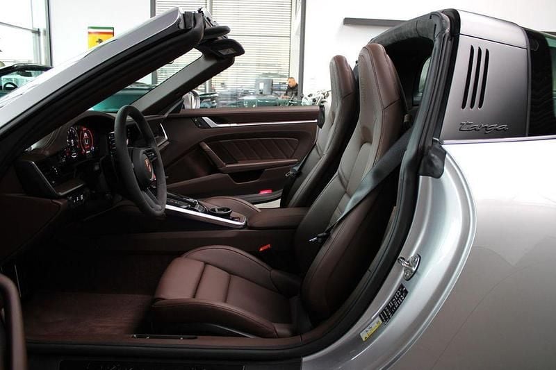 Neu Porsche 911 541 PS (397 kW) 2025 Silber Cabrio