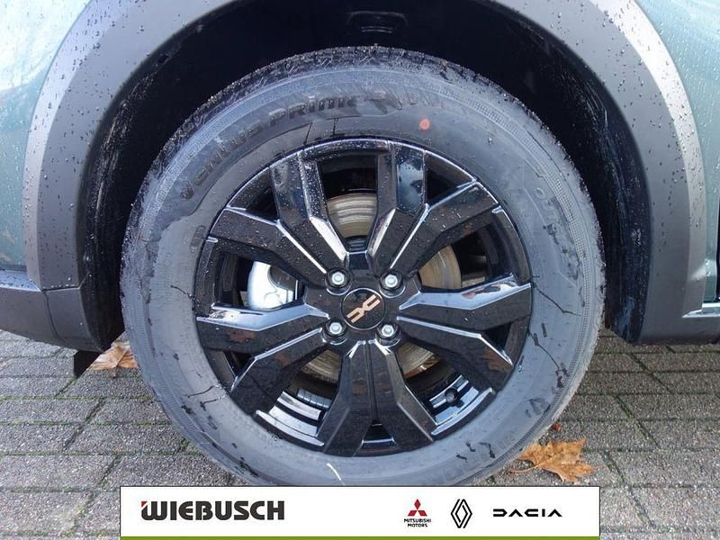 Neu Dacia Jogger Extreme 101 PS (74 kW) 2025 Zedergrün Van / Kleinbus