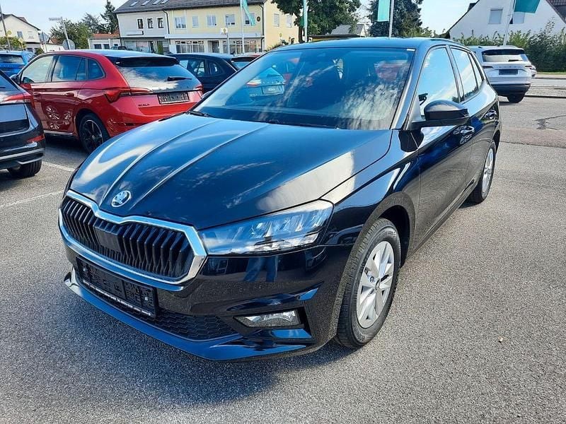 Schwarz Neu 2025 Skoda Fabia Selection Limousine | 17.290 € (Guter Preis) - Bild 1/4