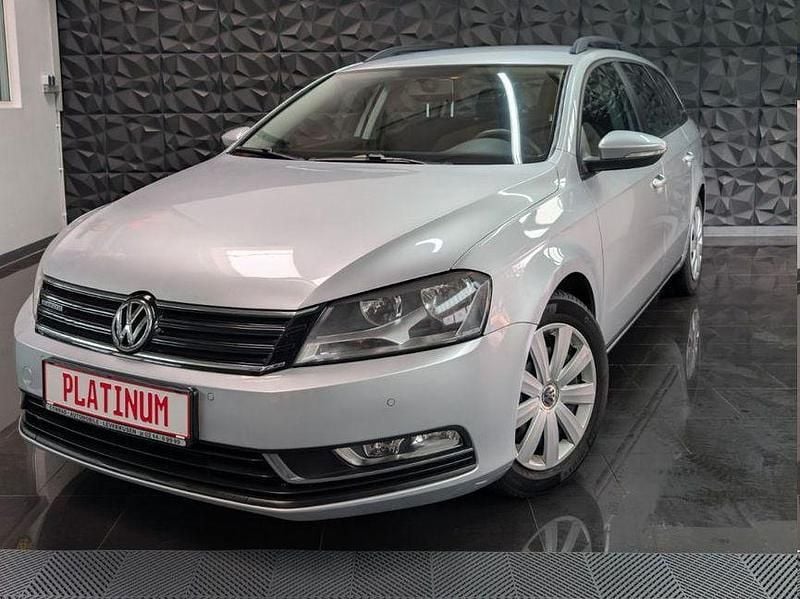 Gebraucht VW Passat Trendline 105 PS (77 kW) 2014 Silber Kombi