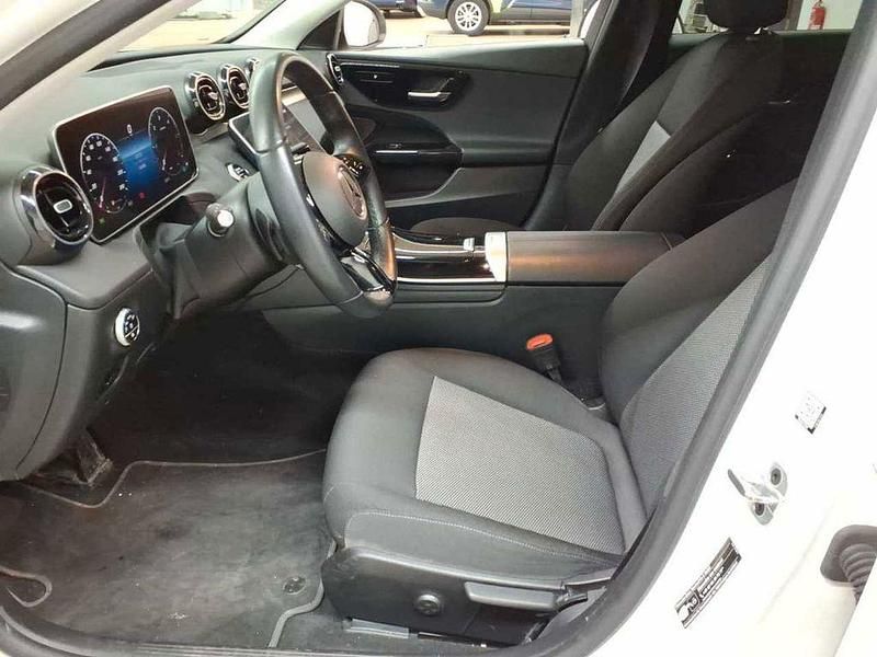 Gebraucht Mercedes C200 163 PS (119 kW) 2023 Weiß Limousine
