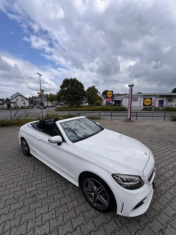 Weiß Gebraucht 2018 Mercedes C200 Cabrio | 32.500 € - Bild 1/4