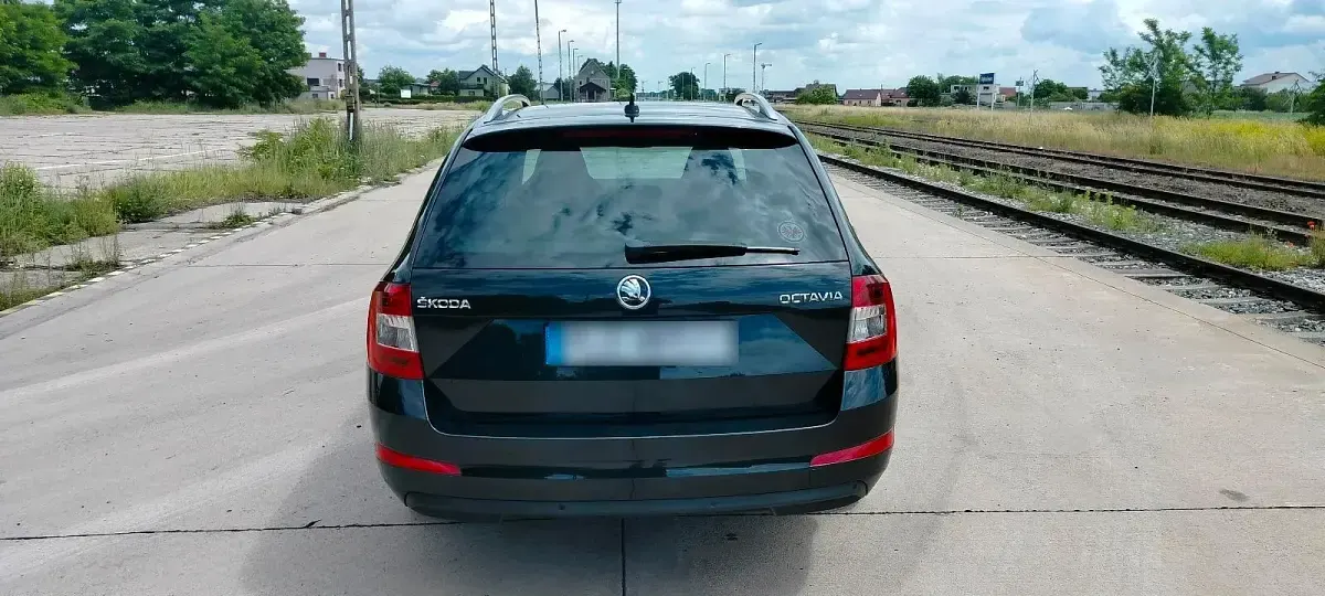 Gebraucht Skoda Octavia 150 PS (110 kW) 2016 Schwarz Kombi