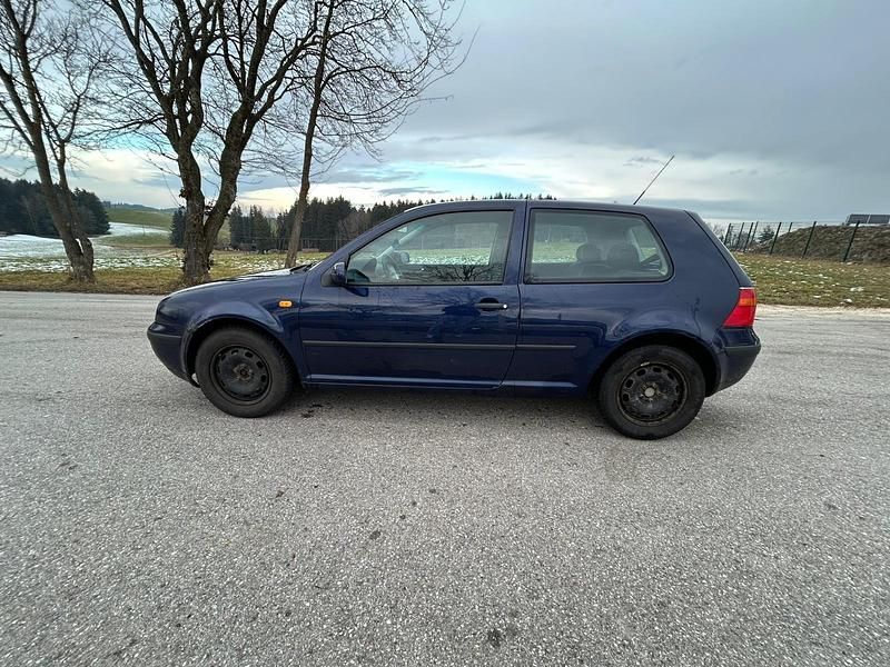 Gebraucht VW Golf IV 116 PS (85 kW) 1999 Blau Kleinwagen