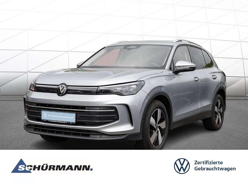 Silber Gebraucht 2024 VW Tiguan Style SUV | 36.929 € (Superpreis) - Bild 1/4