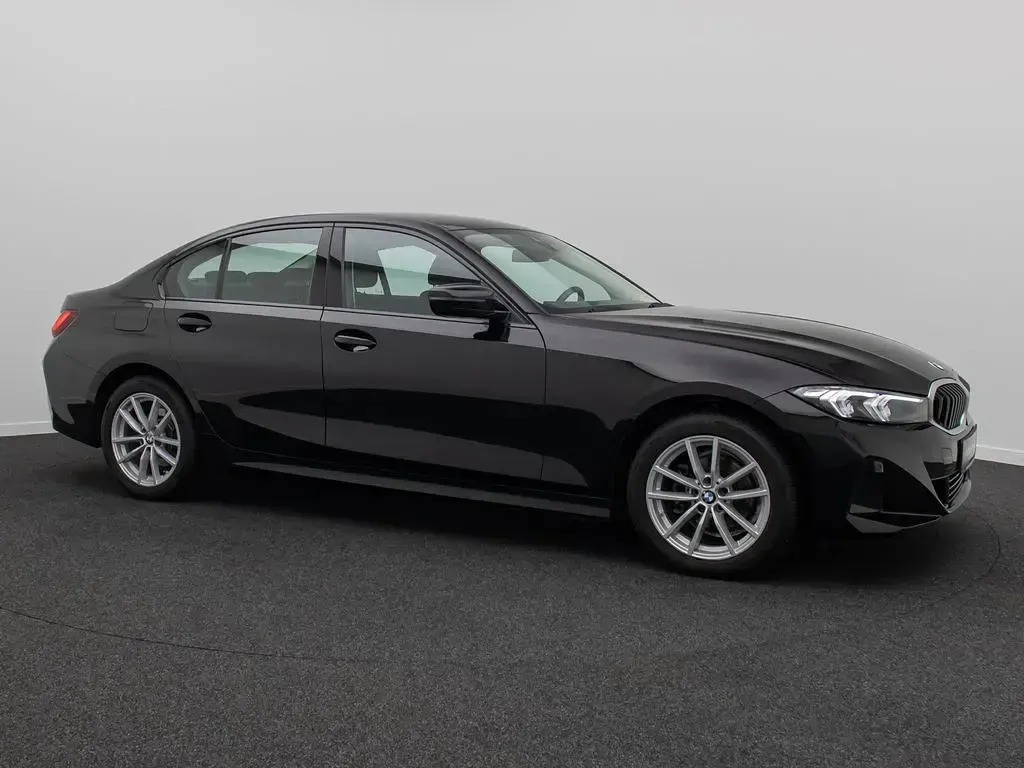 Gebraucht BMW 318 Sport Line 156 PS (114 kW) 2024 Schwarz ii  668 Limousine