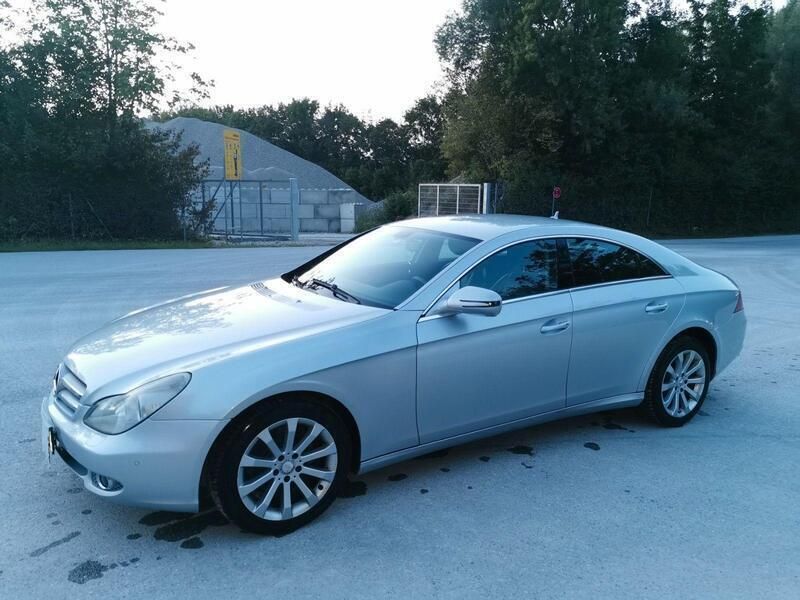 Silber Gebraucht 2010 Mercedes CLS320 Coupé | 10.800 € (Etwas zu teuer) - Bild 1/4