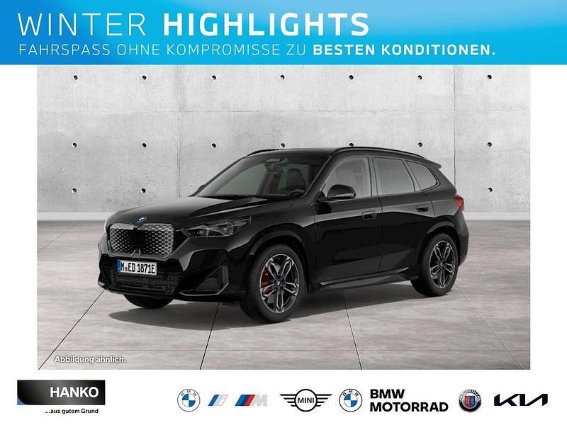 Black sapphire Neu 2025 BMW iX1 Comfort Edition SUV | 57.500 € (Etwas zu teuer) - Bild 1/3