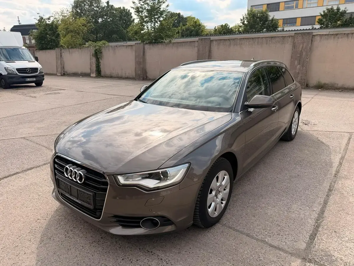 Gebraucht Audi A6 204 PS (150 kW) 2012 Braun Kombi