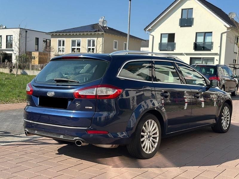 Gebraucht Ford Mondeo Titanium X 200 PS (147 kW) 2011 Blau Kombi
