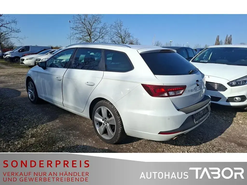 Używany Seat Leon ST FR 150 KM (110 kW) 2016 Biały Kombi