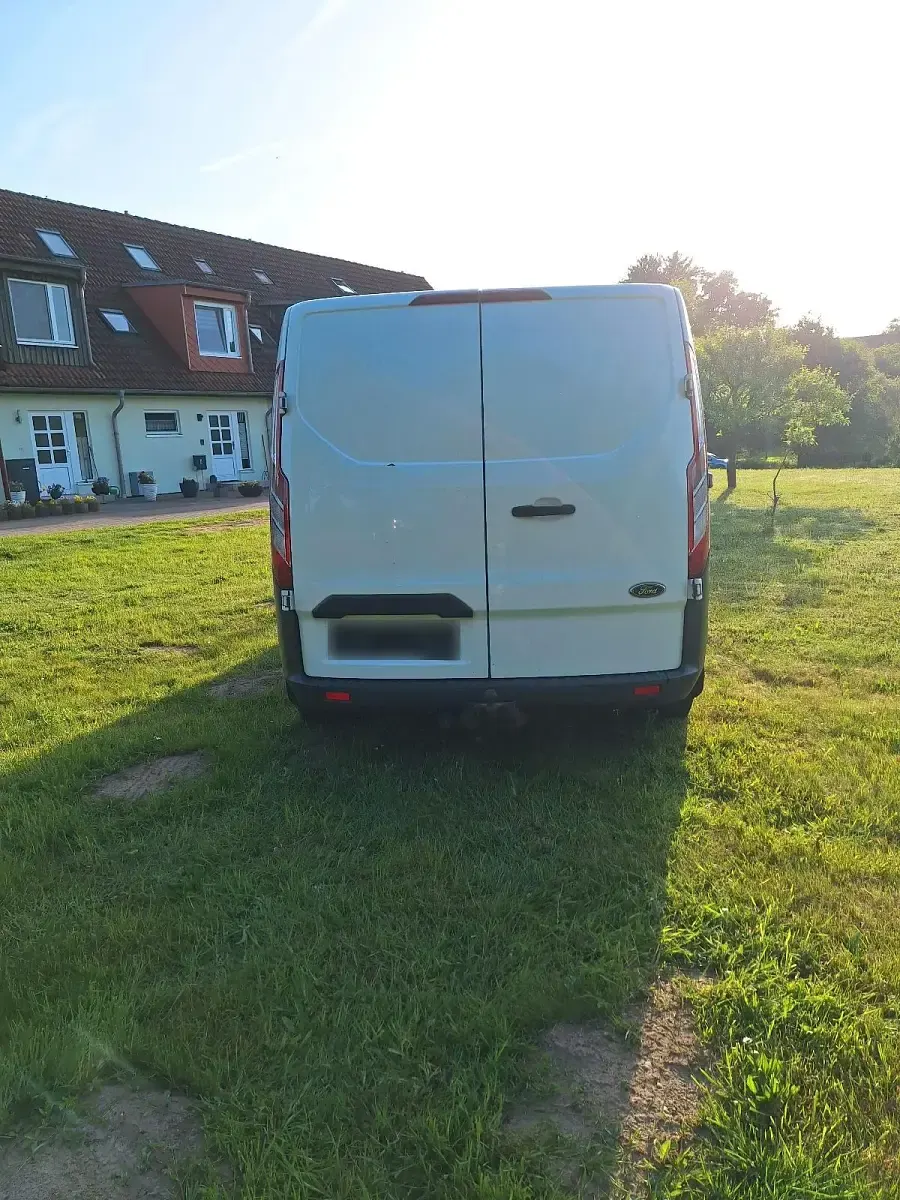 Gebraucht Ford Transit Custom 125 PS (91 kW) 2016 Weiß Van / Kleinbus