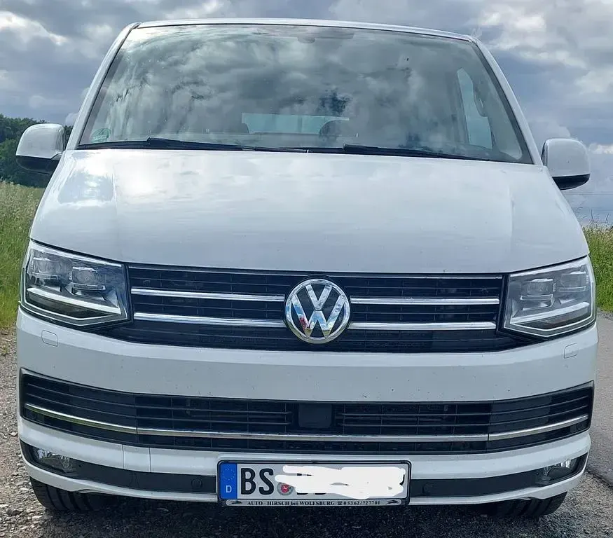 Gebraucht VW Multivan Highline 204 PS (150 kW) 2016 Weiß Van / Kleinbus