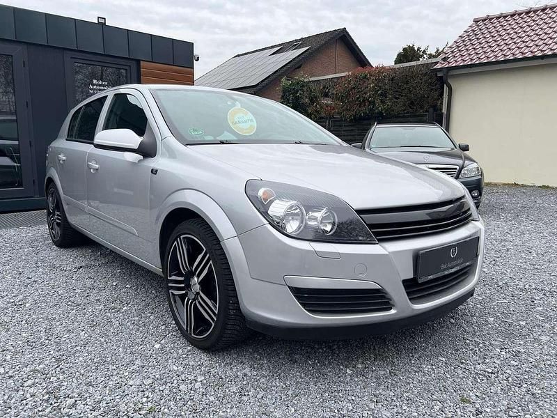 Gebraucht Opel Astra 105 PS (77 kW) 2004 Other Limousine