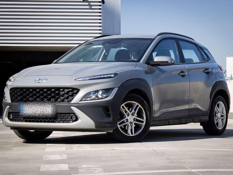 Grau Gebraucht 2022 Hyundai Kona Pure SUV | 19.000 € (Fairer Preis) - Bild 1/4