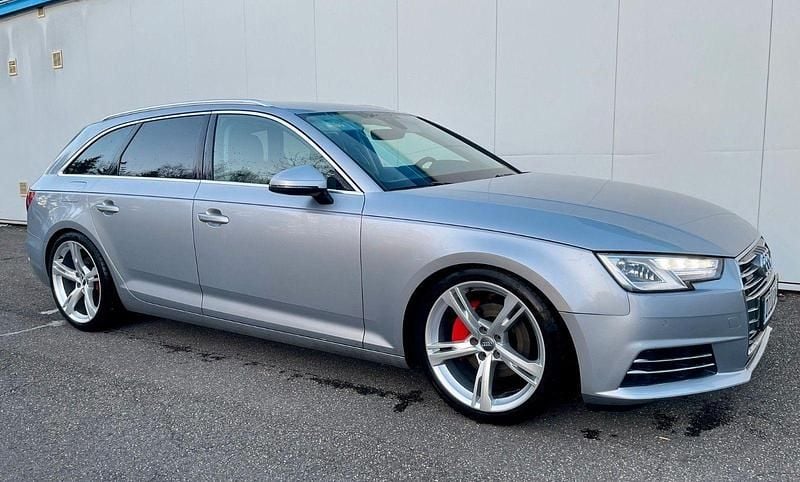 Silber Gebraucht 2017 Audi A4 Sport Kombi | 15.499 € (Superpreis) - Bild 1/4