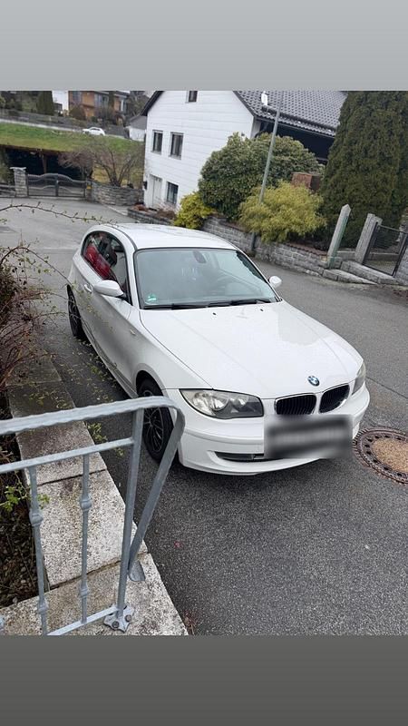 Gebraucht BMW 118 143 PS (105 kW) 2008 Weiß Kleinwagen