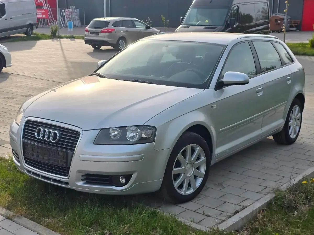 Usata Audi A3 105 CV (77 kW) 2007 Argento Utilitaria