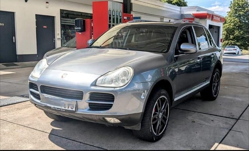 Grau Gebraucht 2003 Porsche Cayenne SUV | 3.300 € (Superpreis) - Bild 1/3
