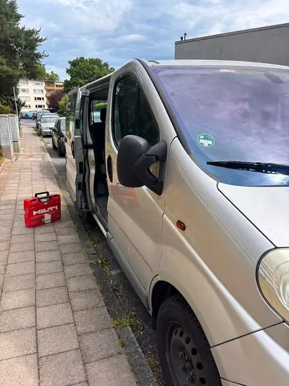 Gebraucht Opel Vivaro 114 PS (83 kW) 2012 Grau Van / Kleinbus