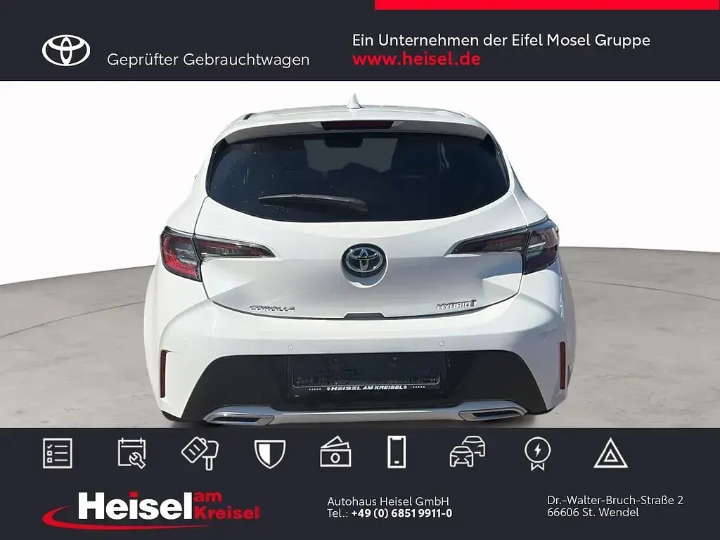 Gebraucht Toyota Corolla Hybrid 184 PS (135 kW) 2022 Weiß Limousine